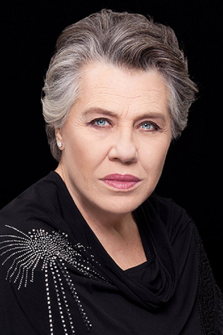 Işıl Yücesoy photo 3