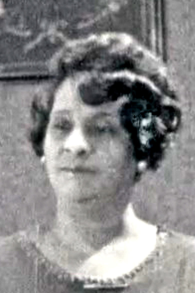 Mattie Wilkes photo 2