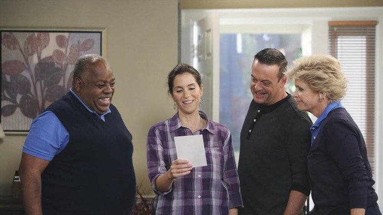 Still from The Neighbors - Season 2 Episode 10