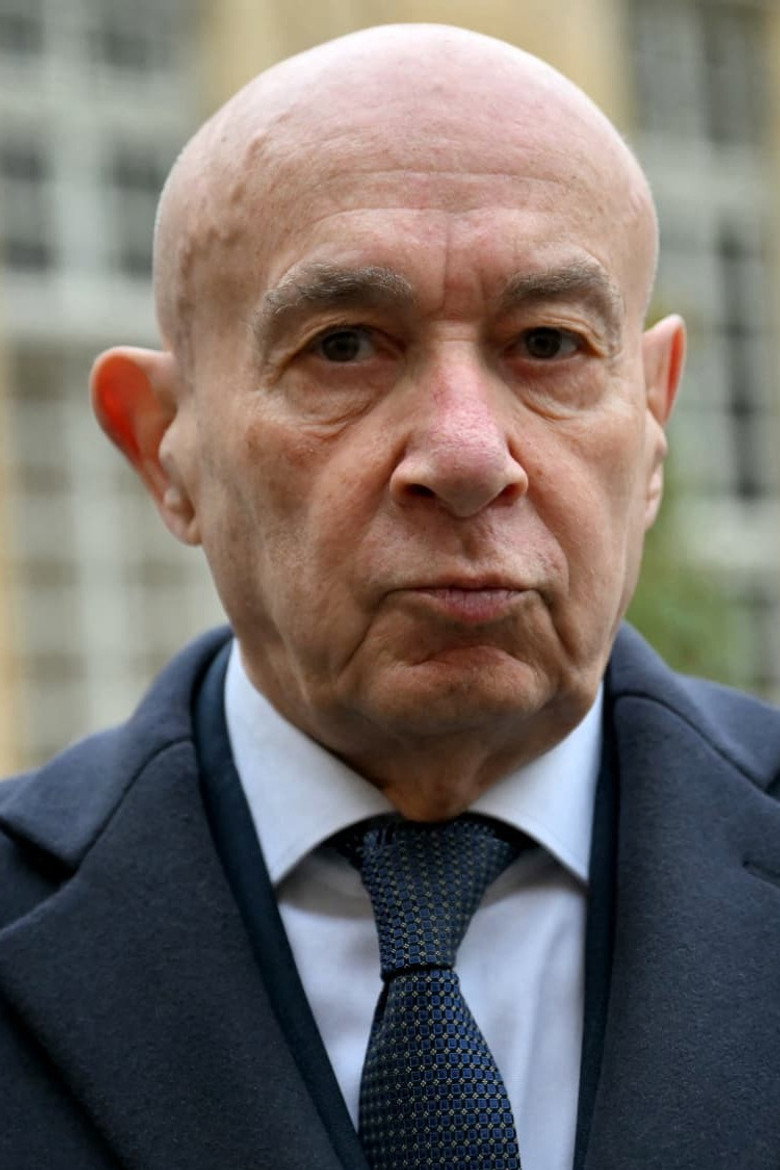 Claude Malhuret portrait