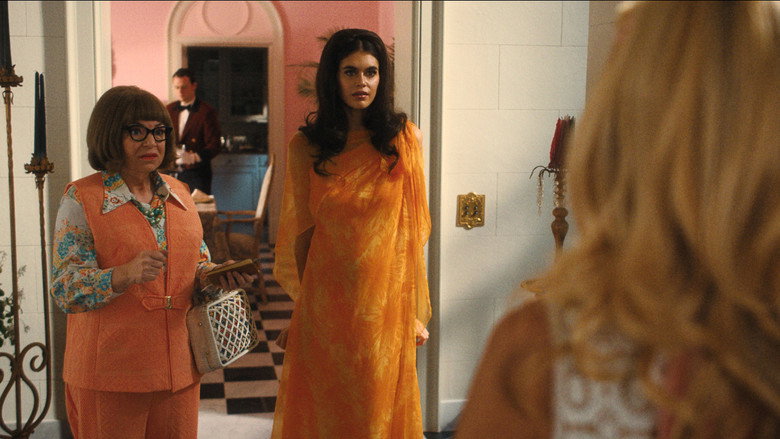 Still from Palm Royale - Mùa 2 Tập 3