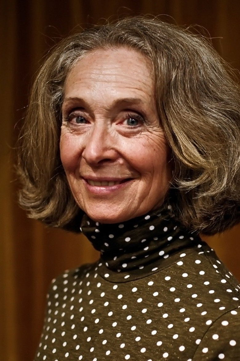 Kimberly Ribeiro portrait image