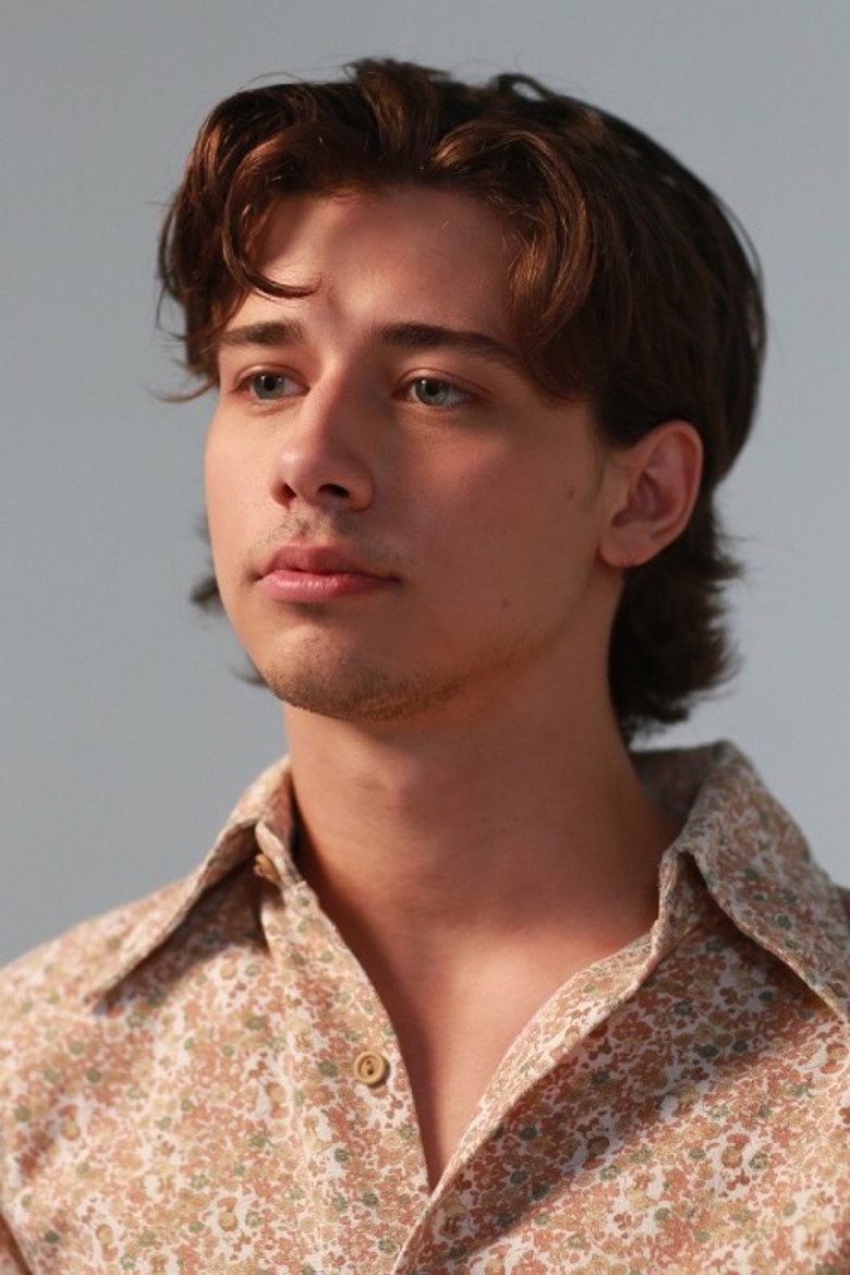 Uriah Shelton photo 3