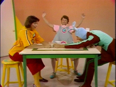 Still image for Passe-Partout season 1 episode 6: Pousse tire Still image for Passe-Partout season 1 episode 6: Pousse tire