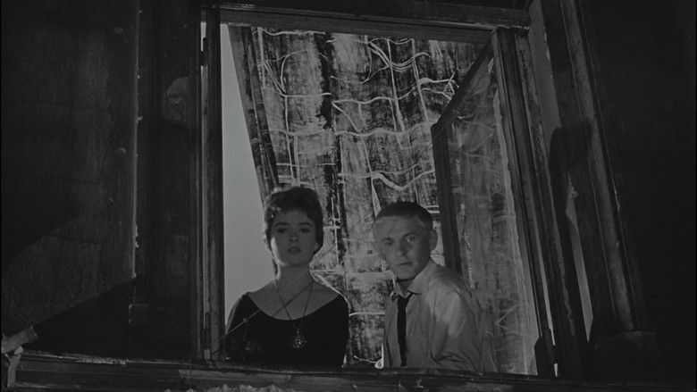 Image d'arrière-plan 12 du film Les Innocents Charmeurs