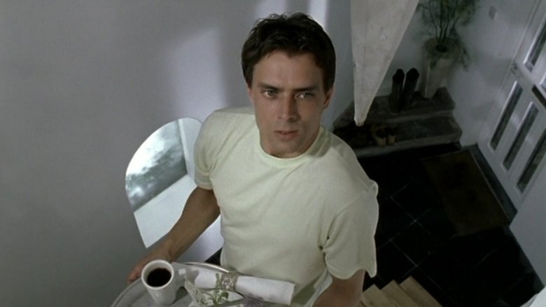 Sunday Morning (2001)