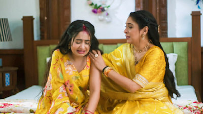 Still image for Anupamaa season 1 episode 1747: Anupama Comforts Mahi Still image for Anupamaa season 1 episode 1747: Anupama Comforts Mahi