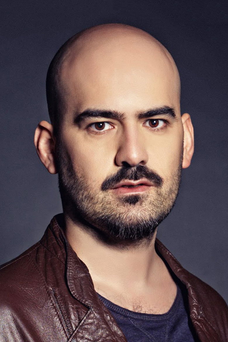 Toygar Işıklı portrait image