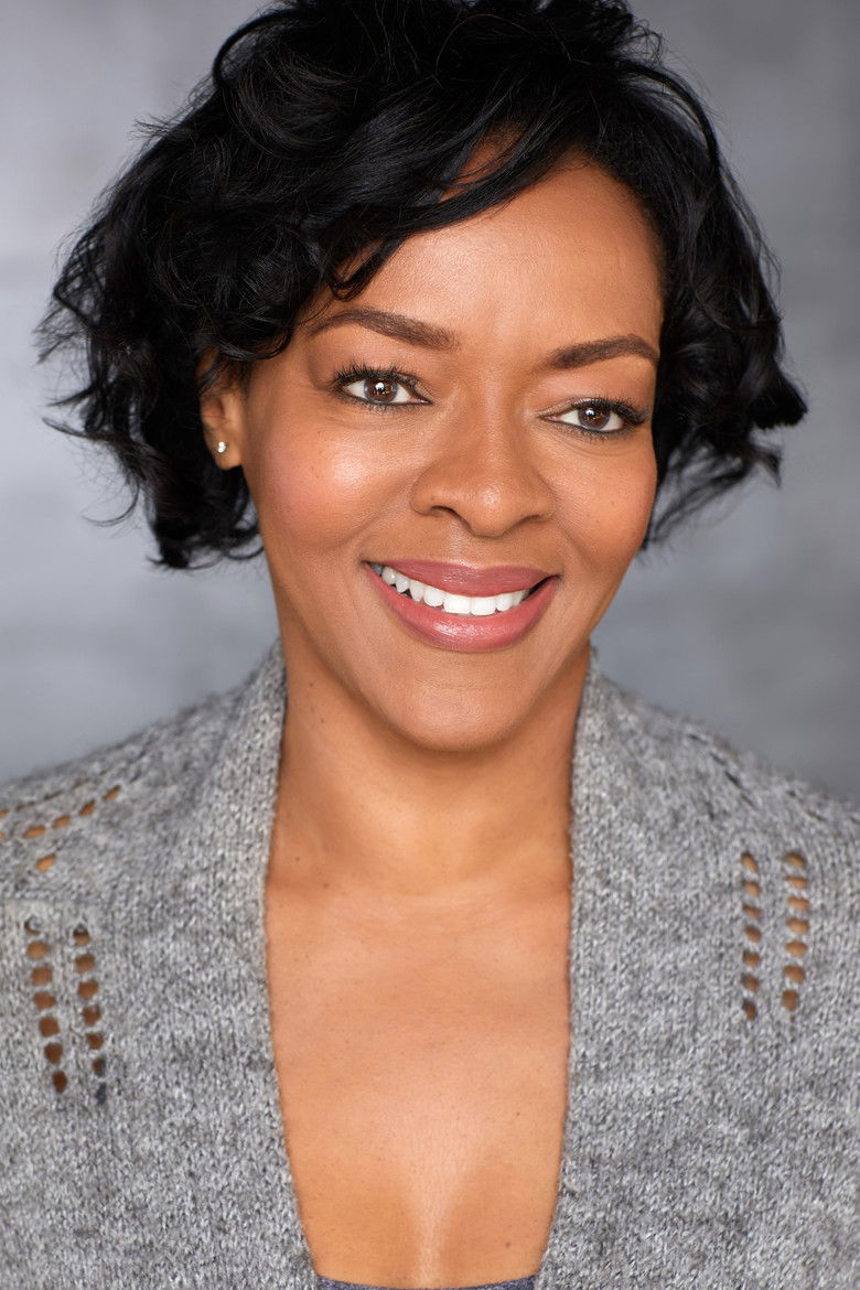 Lisa Romain portrait image