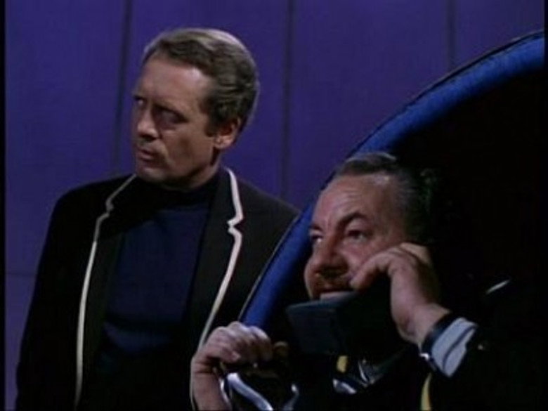 Still from Nummer 6 - Season 1 Episode 2