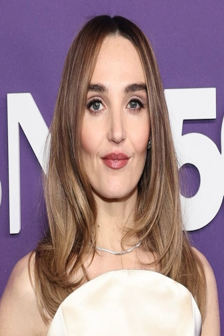 Chloe Fineman photo 6