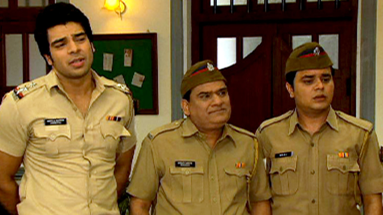 Still image for F.I.R. season 1 episode 1110: Chowki Mein Drama, Mach Gaya Hungama