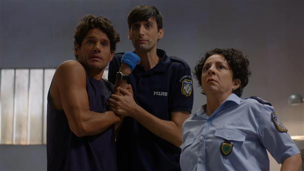 Still image for Εκτός Υπηρεσίας season 1 episode 6: Episode 6