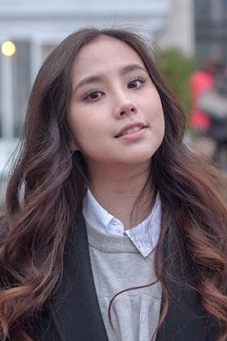 Agatha Chelsea photo 2