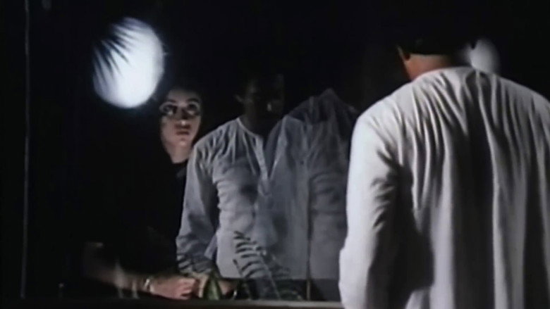 Frame from மௌனராகம்