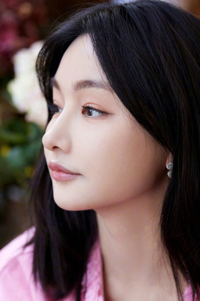 Yiying Han portrait