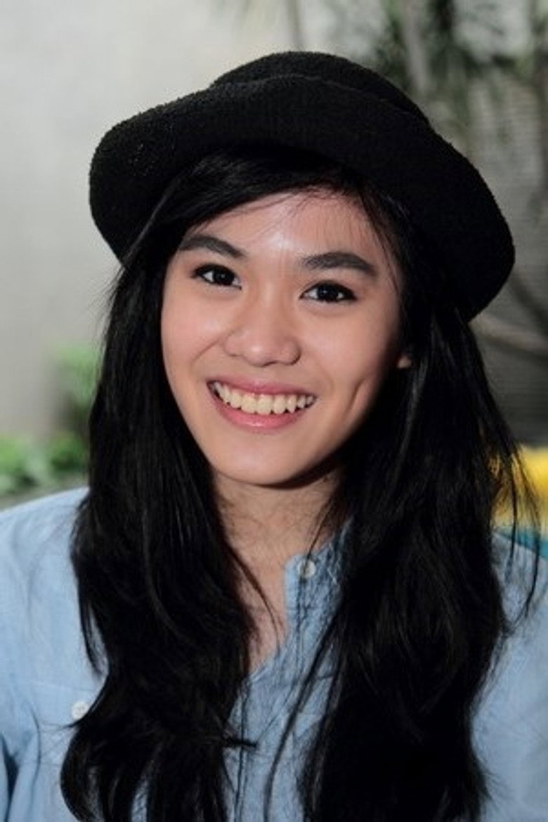 Sheryl Sheinafia photo