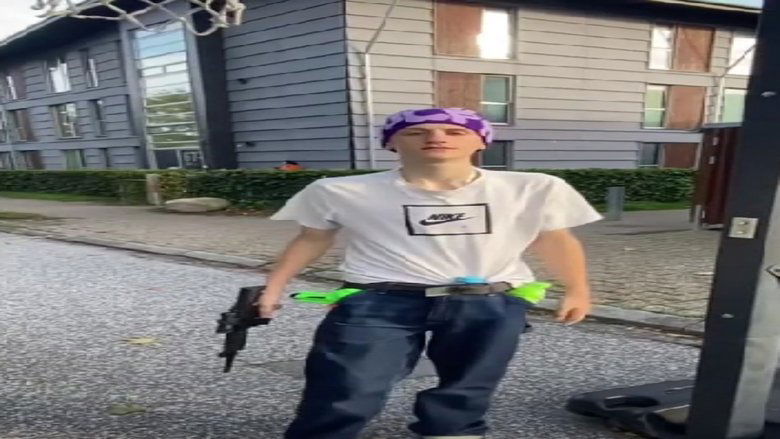 Lang (BANG BANG BANG) official Music video - Anker Issues main backdrop