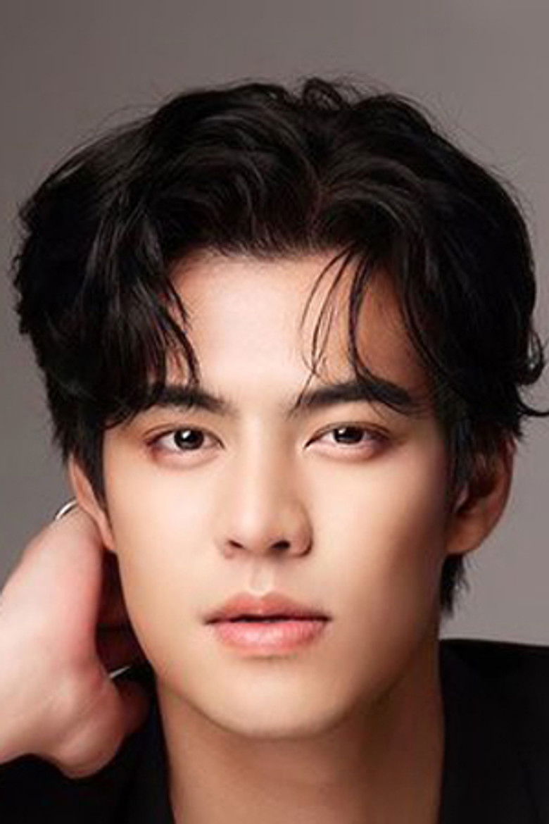 Songpoom Buranasri portrait image