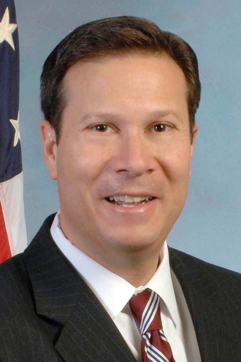 Frank Figliuzzi portrait image
