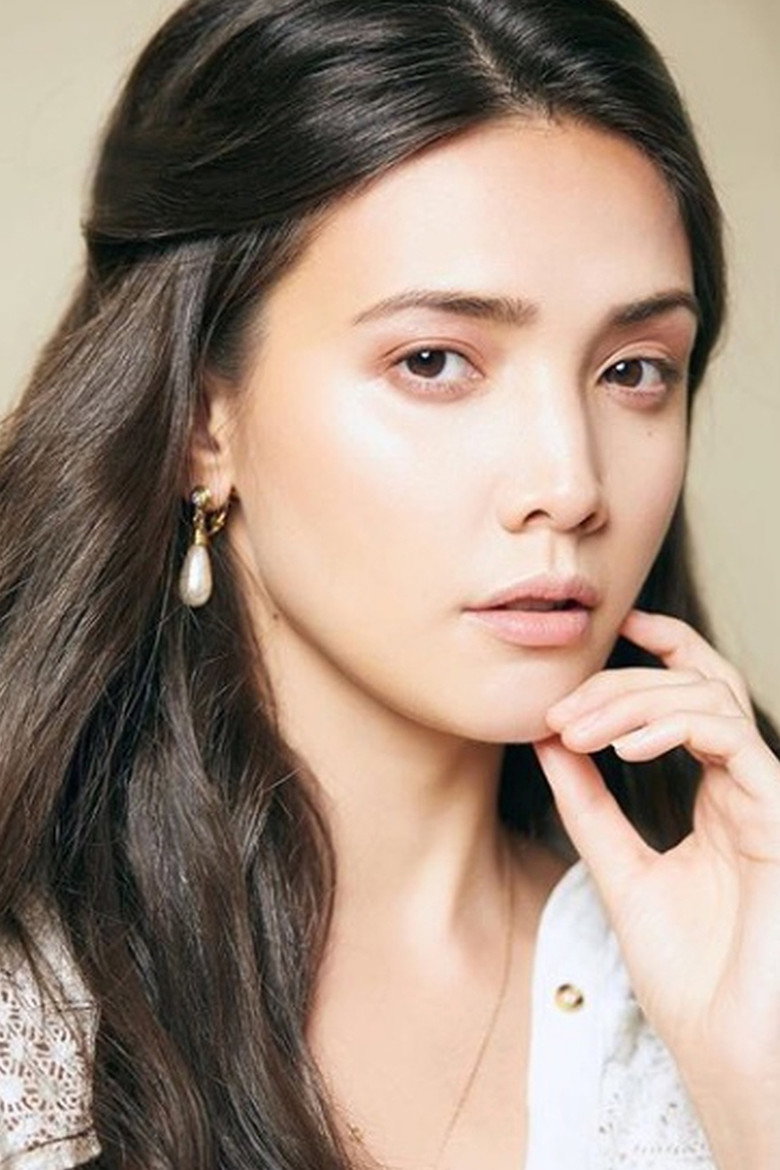 Stephanie Retuya portrait