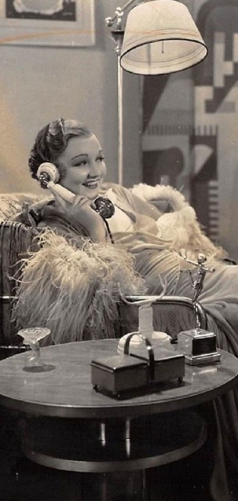 Imatge de Elmer Steps Out