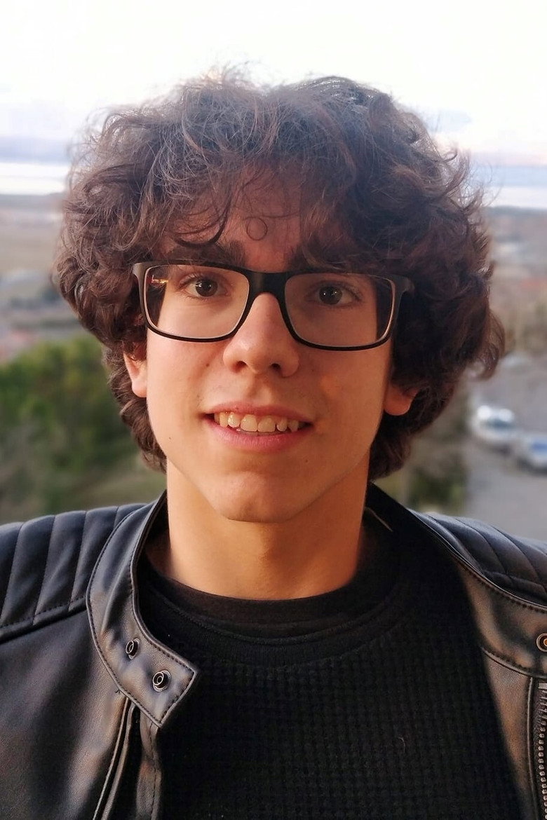 Joel López portrait