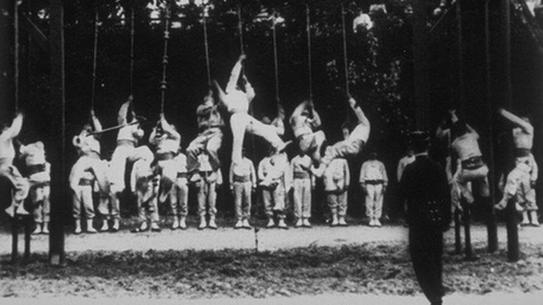 99ème régiment d'infanterie : assaut du portique main backdrop