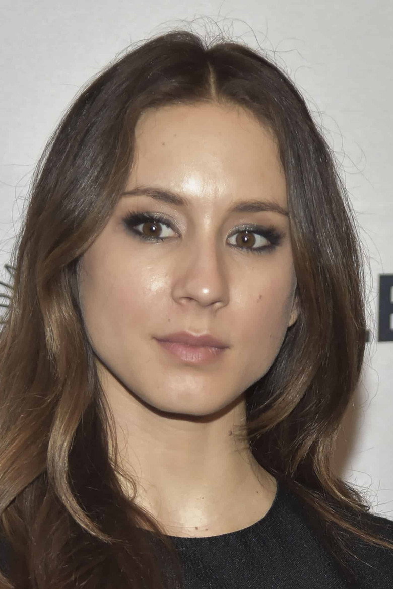 Troian Bellisario photo 11