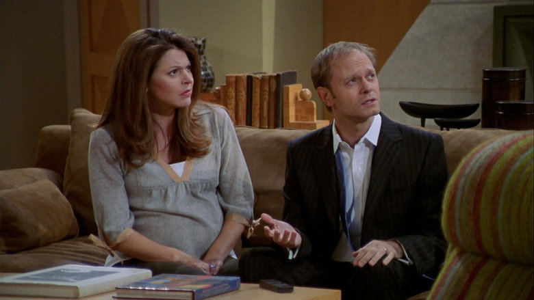 Still from Frasier - Season 11 Episode 8
