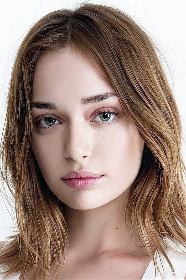 Noémie Delcourt portrait image