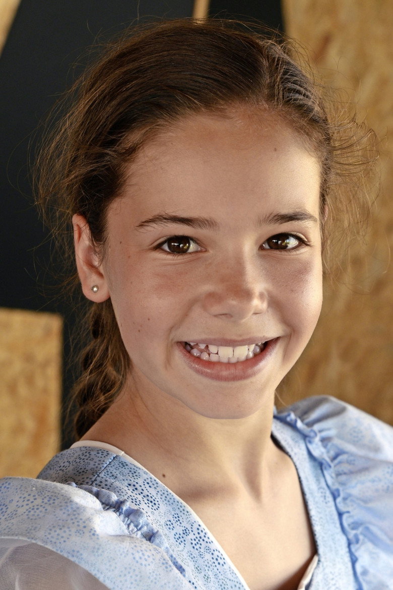 Nina Perrenoud photo