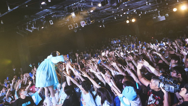 Still from ano: 1st Streaming Live + 1st TOUR "Tokimeki Henai Fukushu Tour"
