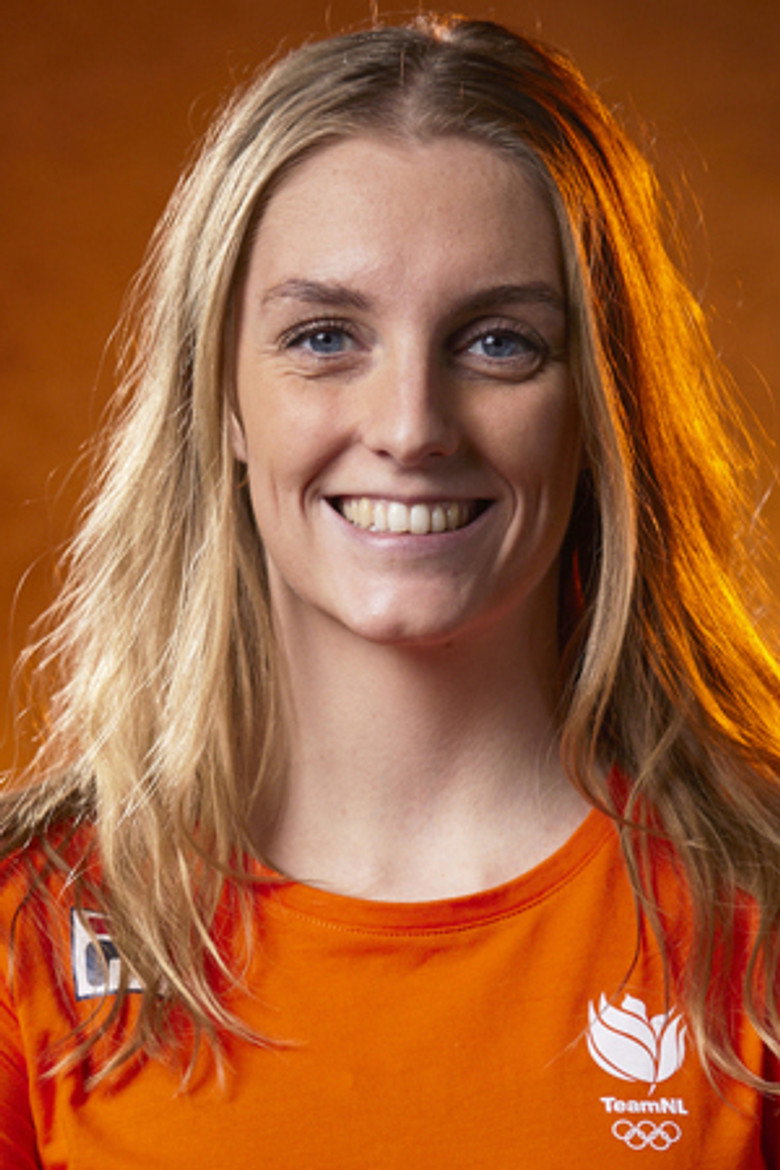 Marrit Steenbergen portrait