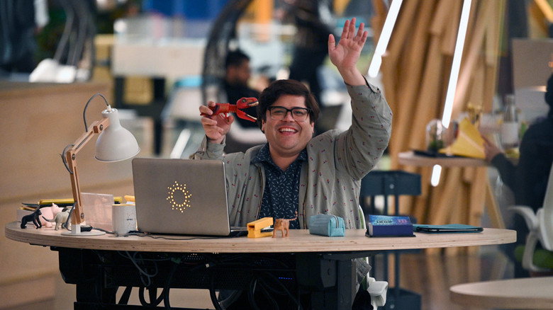 Still from Zoey's Extraordinary Playlist - Season 2 Episode 4