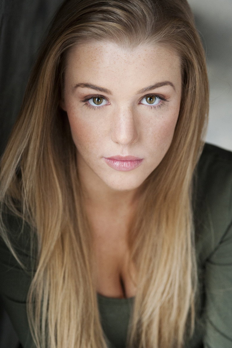 Emily Peachey photo 4