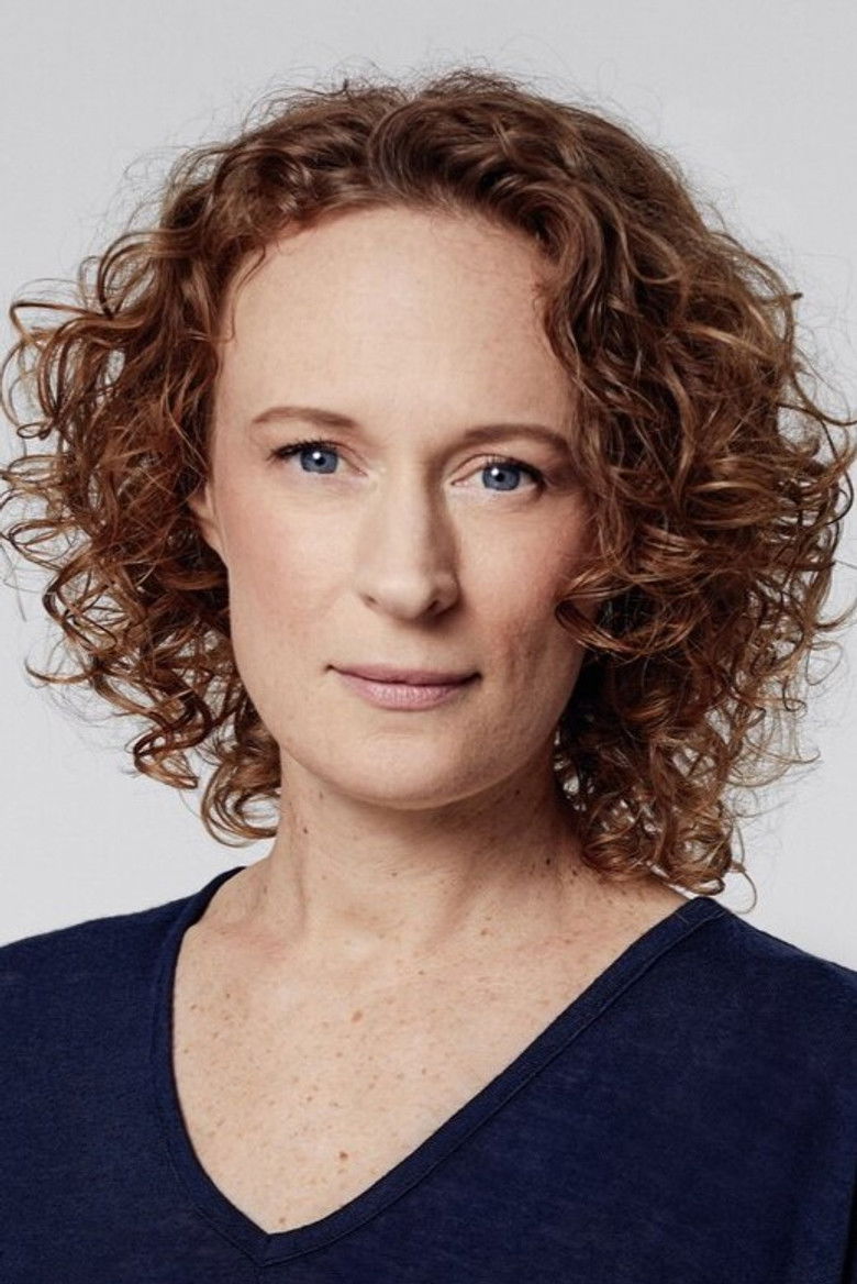 Nicole Van Giesen portrait image