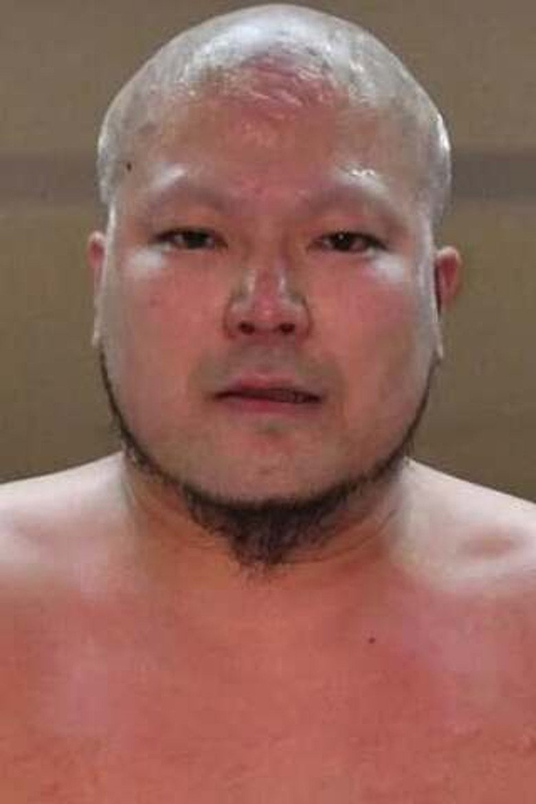 Takumi Tsukamoto photo