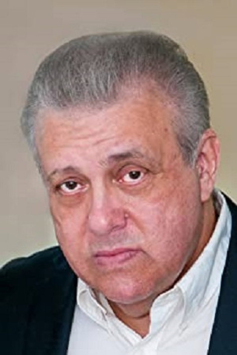 Vic Polizos photo 2