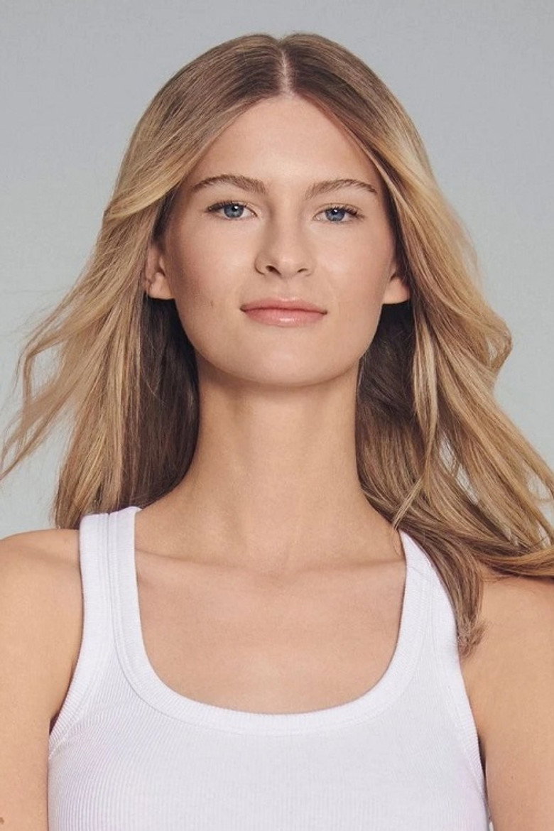 Zoe Rötzel portrait