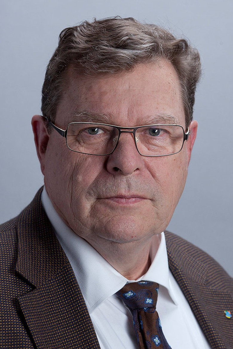 Toni Bortoluzzi portrait