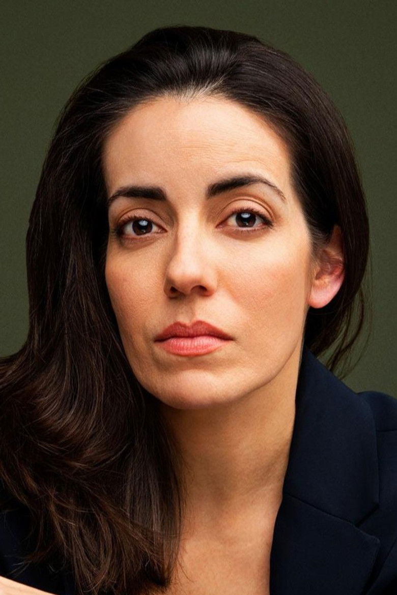 Edlyn Gonzalez Oliveras portrait image