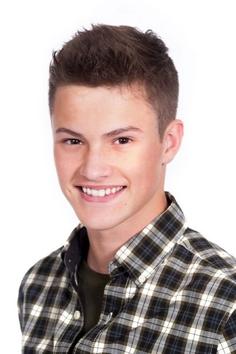 Carson Pound portrait image