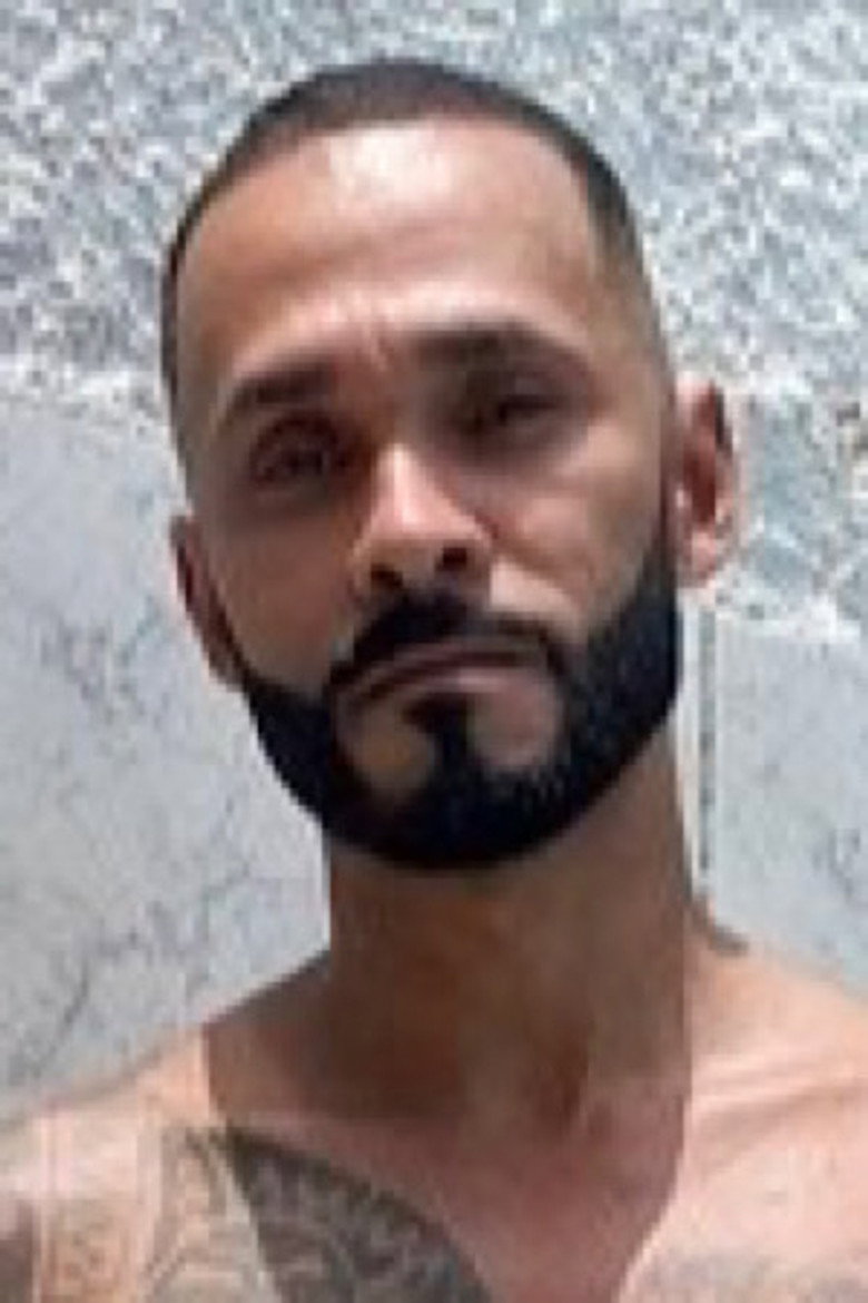 Max Puto Karioca portrait