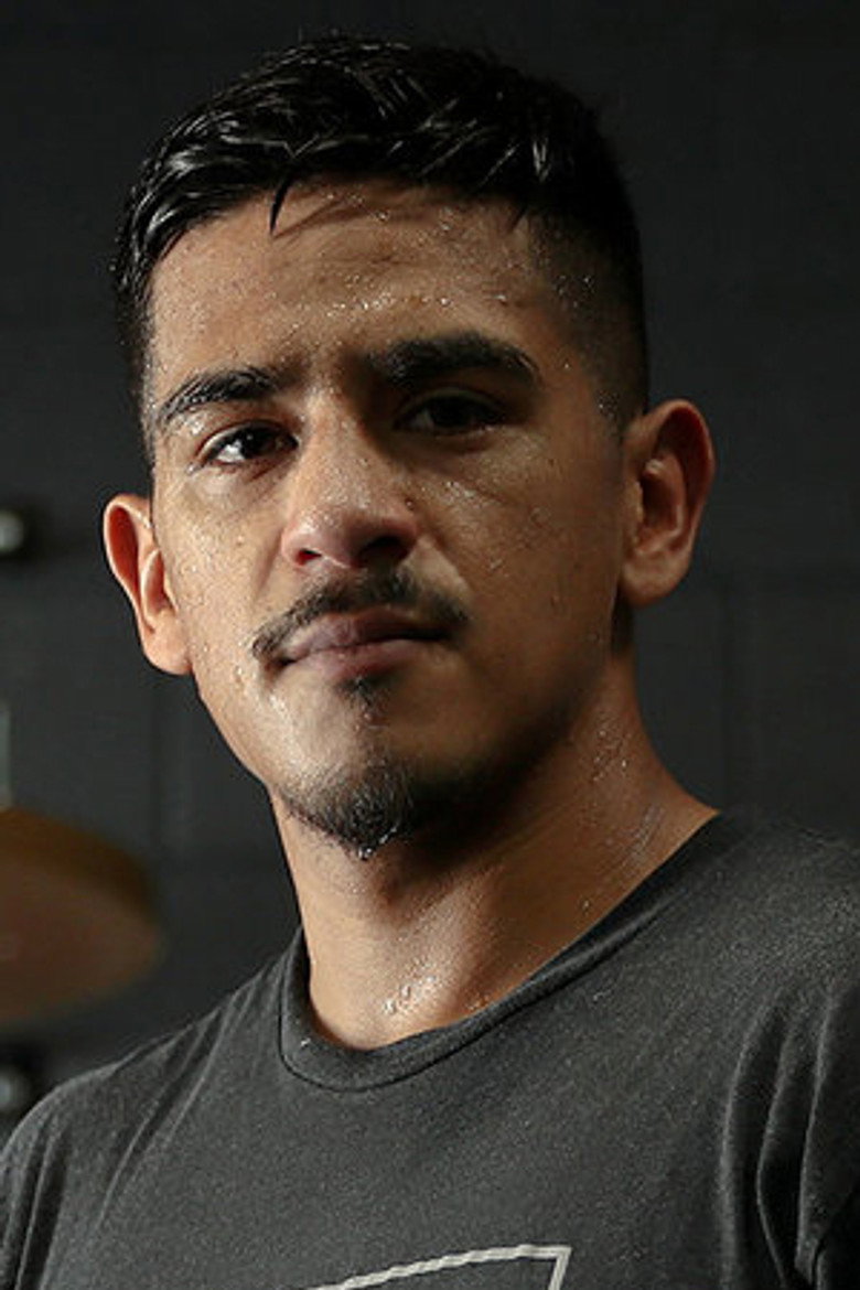 Jessie Magdaleno photo 2