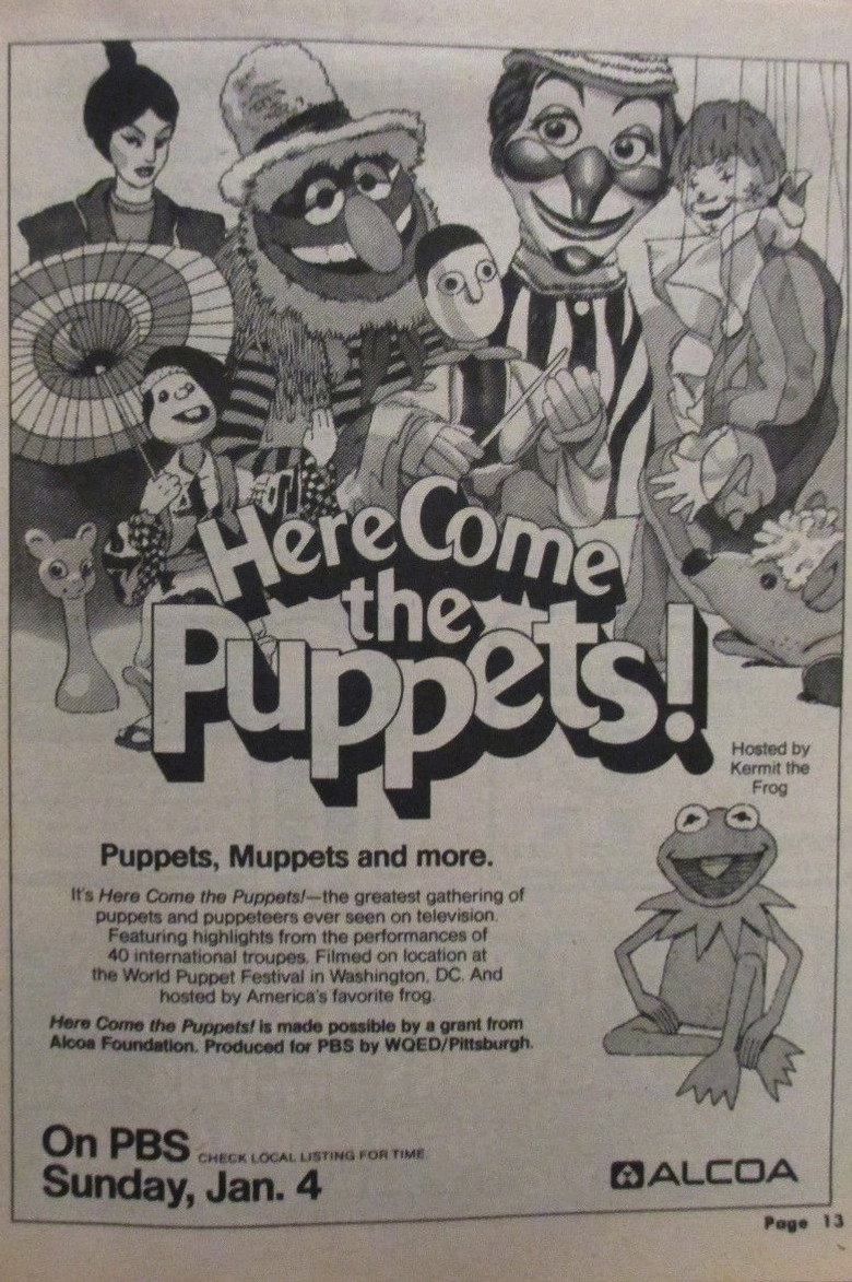 Here Come the Puppets! background