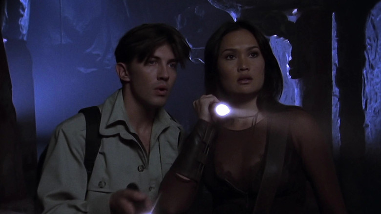 Scene still 10 from Relic Hunter
