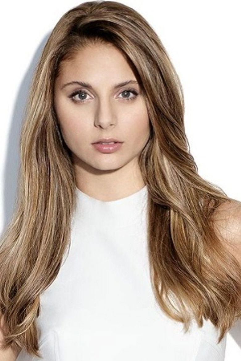 Carina Zavline portrait image