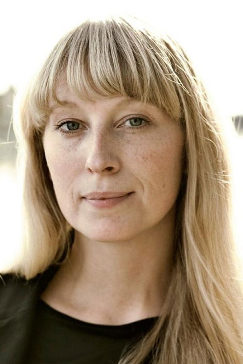 Sara Namer portrait image