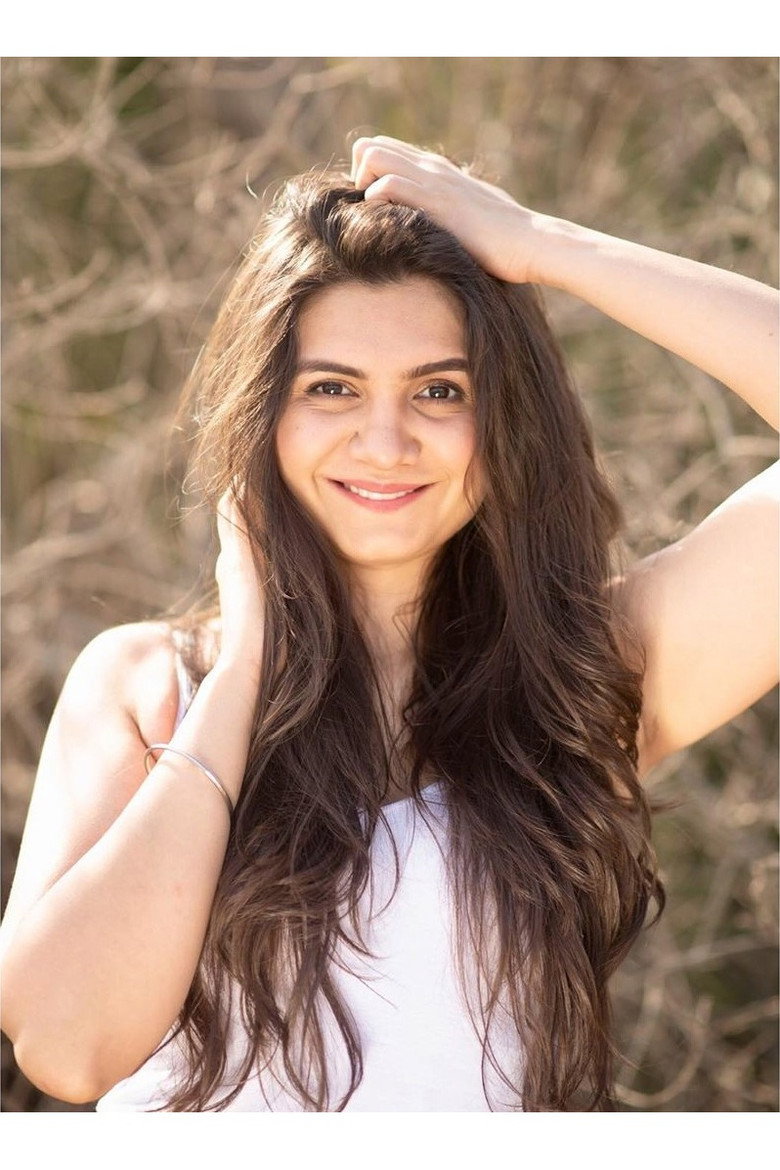Surbhi Dhyani photo